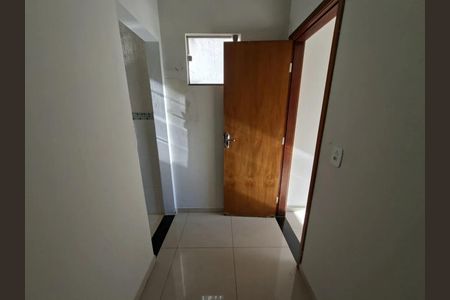 Casa para alugar com 150m², 3 quartos e 2 vagas Casa para alugar com 150m², 3 quartos e 2 vagasCorredor