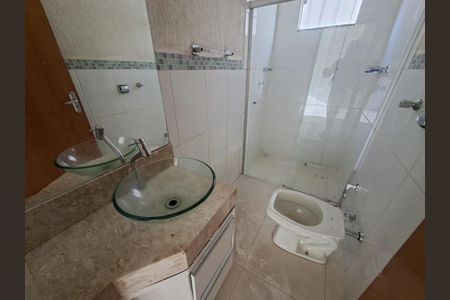 Casa para alugar com 150m², 3 quartos e 2 vagas Casa para alugar com 150m², 3 quartos e 2 vagasBanheiro social
