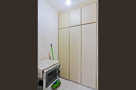 Apartamento à venda com 70m², 3 quartos e 1 vaga Apartamento à venda com 70m², 3 quartos e 1 vagaÁrea de Serviço