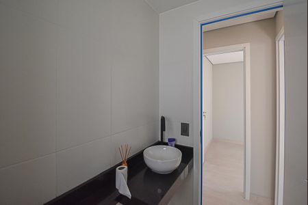 Casa de condomínio para alugar com 48m², 2 quartos e 1 vaga Casa de condomínio para alugar com 48m², 2 quartos e 1 vagaBanheiro