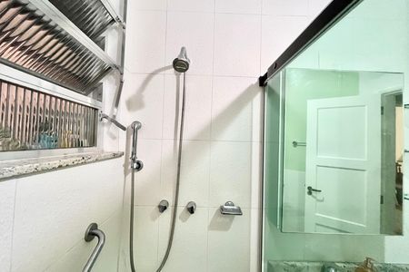 Apartamento para alugar com 68m², 2 quartos e sem vaga