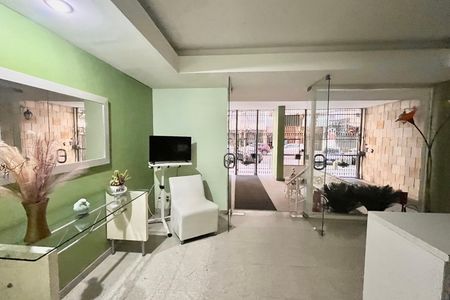 Apartamento para alugar com 68m², 2 quartos e sem vaga