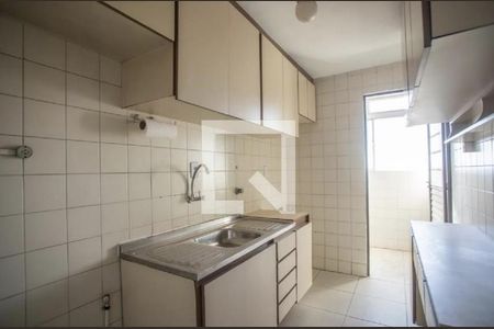 Cozinha de apartamento à venda com 2 quartos, 55m² em Vila do Encontro, São Paulo