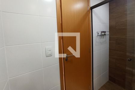 Apartamento para alugar com 70m², 2 quartos e 1 vaga Apartamento para alugar com 70m², 2 quartos e 1 vagaBanheiro