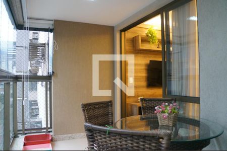 Apartamento para alugar com 70m², 2 quartos e 1 vaga Apartamento para alugar com 70m², 2 quartos e 1 vagaSala de Jantar