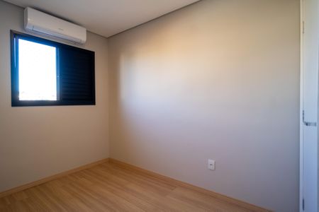 Apartamento para alugar com 174m², 3 quartos e 3 vagas Apartamento para alugar com 174m², 3 quartos e 3 vagasQuarto 2