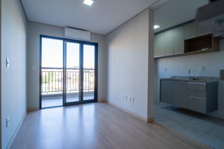 Apartamento para alugar com 174m², 3 quartos e 3 vagas Apartamento para alugar com 174m², 3 quartos e 3 vagasSala