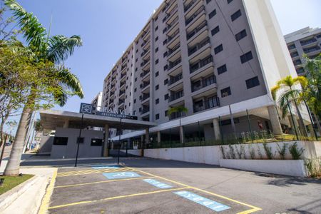 Apartamento para alugar com 174m², 3 quartos e 3 vagas Apartamento para alugar com 174m², 3 quartos e 3 vagasFachada