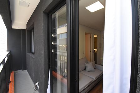 Sacada de kitnet/studio para alugar com 1 quarto, 26m² em Centro, Curitiba