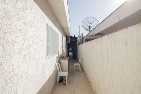 Corredor lateral de casa à venda com 4 quartos, 253m² em Chácara Califórnia, São Paulo