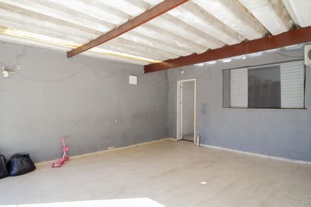 Garagem de casa à venda com 4 quartos, 253m² em Chácara Califórnia, São Paulo