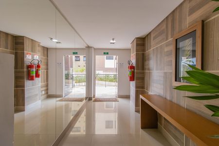 Apartamento para alugar com 57m², 2 quartos e 1 vaga Apartamento para alugar com 57m², 2 quartos e 1 vagaHall social
