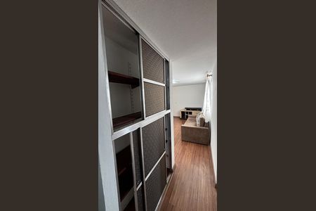 Corredor de apartamento à venda com 2 quartos, 52m² em Jardim Alvorada, Santo André