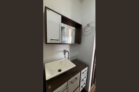 Apartamento à venda com 52m², 2 quartos e 1 vaga Apartamento à venda com 52m², 2 quartos e 1 vagaBanheiro