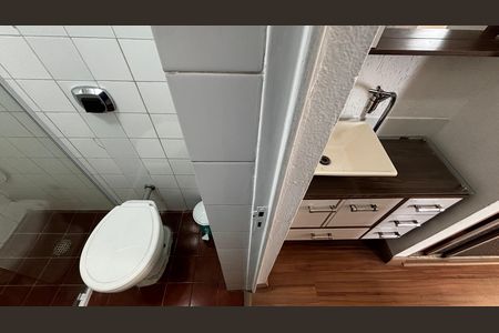 Banheiro de apartamento à venda com 2 quartos, 52m² em Jardim Alvorada, Santo André