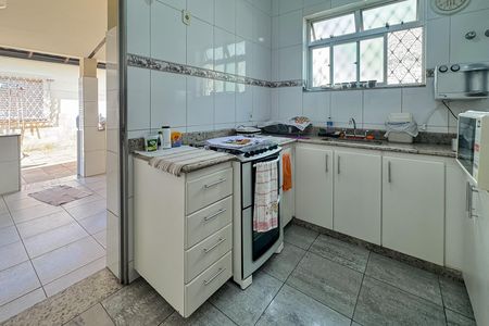 Casa à venda com 210m², 3 quartos e 3 vagas