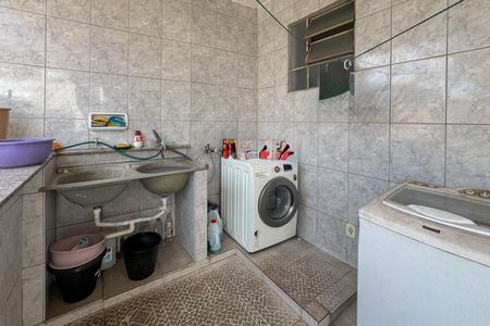 Casa à venda com 3 quartos, 210m² em Padre Eustáquio, Belo Horizonte
