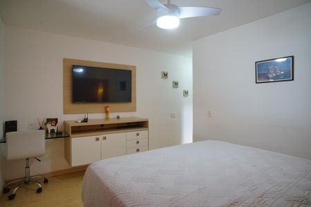 Casa de condomínio para alugar com 224m², 3 quartos e 4 vagas Casa de condomínio para alugar com 224m², 3 quartos e 4 vagasQuarto 1