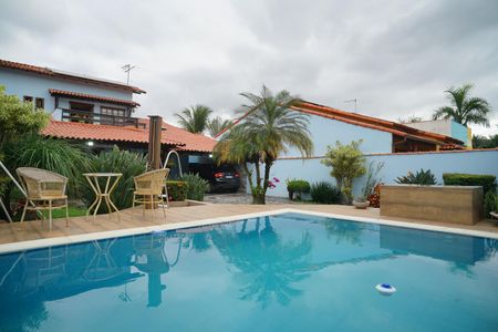 Casa de condomínio para alugar com 224m², 3 quartos e 4 vagas Casa de condomínio para alugar com 224m², 3 quartos e 4 vagasPiscina