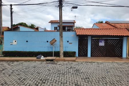 Fachada de casa de condomínio para alugar com 3 quartos, 224m² em Caxito Pequeno, Maricá