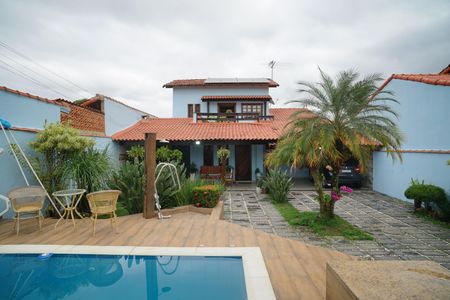 Casa de condomínio para alugar com 224m², 3 quartos e 4 vagas Casa de condomínio para alugar com 224m², 3 quartos e 4 vagasÁrea externa