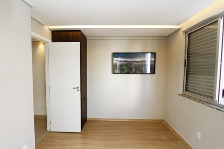 Apartamento à venda com 147m², 2 quartos e 3 vagasQuarto 2 - Suíte
