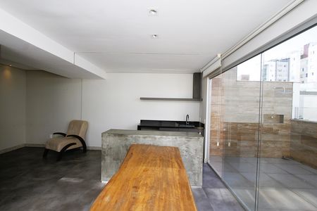 Apartamento à venda com 147m², 2 quartos e 3 vagasCobertura