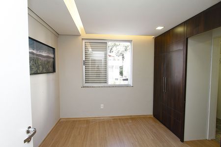 Apartamento à venda com 147m², 2 quartos e 3 vagasQuarto 2 - Suíte