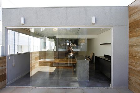 Apartamento à venda com 147m², 2 quartos e 3 vagasCobertura