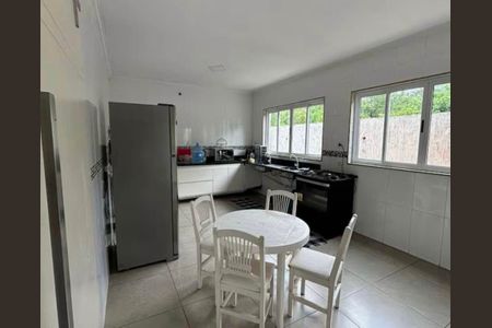 Studio à venda com 128m², 4 quartos e 3 vagas Studio à venda com 128m², 4 quartos e 3 vagasSala