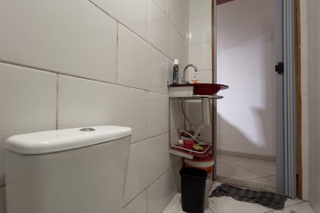 Banheiro de apartamento à venda com 1 quarto, 38m² em Parque Continental, Guarulhos