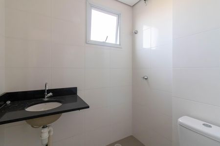 banheiro de apartamento à venda com 2 quartos, 57m² em Vila Progresso, Guarulhos