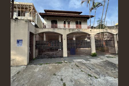 Fachada com Placa de casa à venda com 5 quartos, 411m² em City Bussocaba, Osasco
