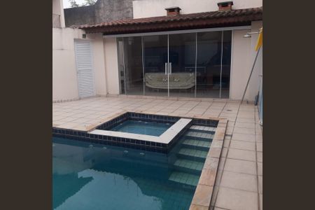 Piscina de casa à venda com 5 quartos, 411m² em City Bussocaba, Osasco