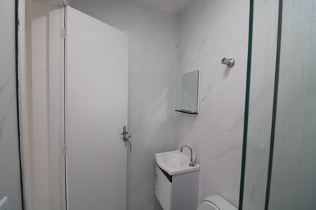 Banheiro de apartamento para alugar com 1 quarto, 38m² em Vila Prudente, São Paulo