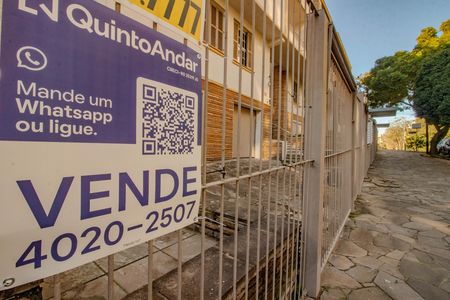 Apartamento à venda com 75m², 2 quartos e sem vaga Apartamento à venda com 75m², 2 quartos e sem vagaPlaquinha