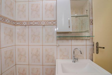 Banheiro de apartamento à venda com 2 quartos, 75m² em Petrópolis, Porto Alegre