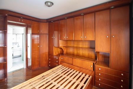 Apartamento para alugar com 135m², 3 quartos e 2 vagas Apartamento para alugar com 135m², 3 quartos e 2 vagasSuíte
