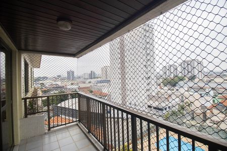 Apartamento para alugar com 135m², 3 quartos e 2 vagas Apartamento para alugar com 135m², 3 quartos e 2 vagasVaranda
