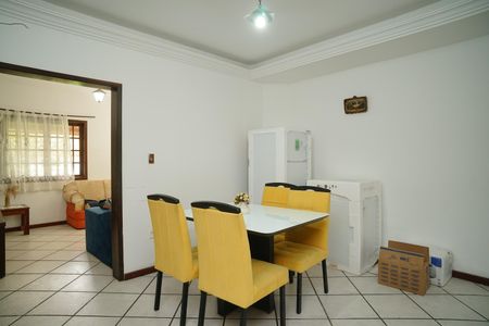 Casa para alugar com 205m², 4 quartos e 4 vagas Casa para alugar com 205m², 4 quartos e 4 vagasSala de Jantar