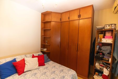 Apartamento à venda com 75m², 2 quartos e 1 vaga Apartamento à venda com 75m², 2 quartos e 1 vagaQuarto 1