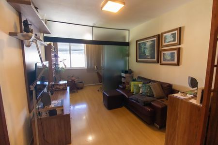 Apartamento à venda com 75m², 2 quartos e 1 vaga Apartamento à venda com 75m², 2 quartos e 1 vagaSala