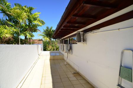 Casa de condomínio à venda com 750m², 4 quartos e 4 vagas Casa de condomínio à venda com 750m², 4 quartos e 4 vagasVaranda Superior