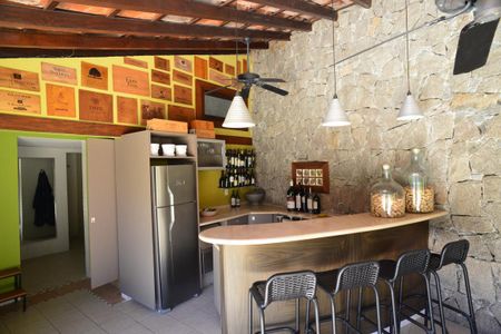 Casa de condomínio à venda com 750m², 4 quartos e 4 vagas Casa de condomínio à venda com 750m², 4 quartos e 4 vagasEspaço Gourmet