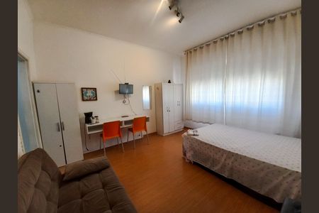 Studio à venda com 43m², 1 quarto e sem vaga Studio à venda com 43m², 1 quarto e sem vagaStudio