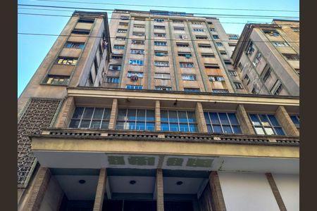 Fachada de kitnet/studio à venda com 1 quarto, 43m² em Santa Ifigênia, São Paulo