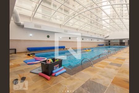 Apartamento à venda com 113m², 3 quartos e 2 vagas Apartamento à venda com 113m², 3 quartos e 2 vagasÁrea comum - Piscina