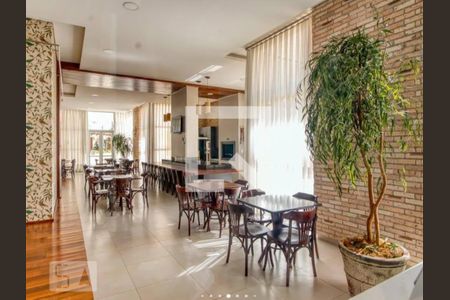 Apartamento à venda com 113m², 3 quartos e 2 vagas Apartamento à venda com 113m², 3 quartos e 2 vagasÁrea comum - Salão de festas