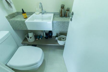 Apartamento à venda com 113m², 3 quartos e 2 vagas Apartamento à venda com 113m², 3 quartos e 2 vagasLavabo