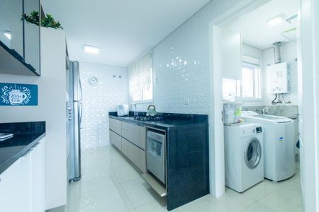 Apartamento à venda com 113m², 3 quartos e 2 vagas Apartamento à venda com 113m², 3 quartos e 2 vagasCozinha